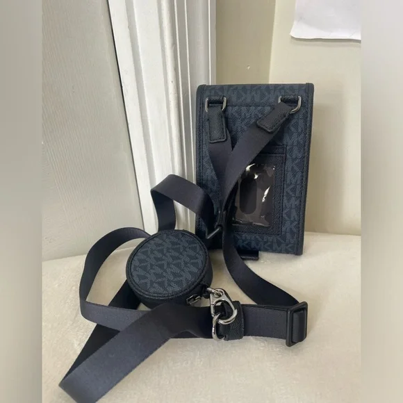 Michael Kors Slim Crossbody bag with a removable coin purse. NWOT - Picture 11 of 11